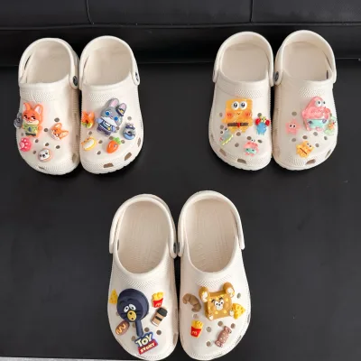 Dép sục nữ gắn charm cute màu kem ( không chữ )– êm nhẹ, thời trang – đi học, đi chơi