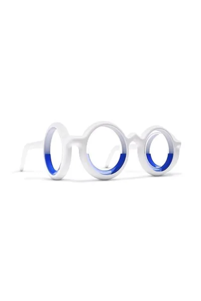 Anti-Vomiting Glasses When Traveling by Train or Car.