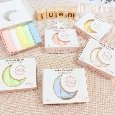 iuem Khăn sữa SỢI TRE BAMBOO 4 LỚP, hộp 5 cái, dùng cho bé từ sơ sinh tới lớn, mềm mướt, thấm hút tốt, ít bụi vải