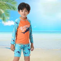 Đồ Bơi Bé Trai Dài Tay Habi Fashion HB2408 Tặng Kèm Mũ, Bộ Bơi Bé Trai Họa Tiết Cá Mập Cam Chất Liệu Co Giãn Cho Bé Từ 9-35kg