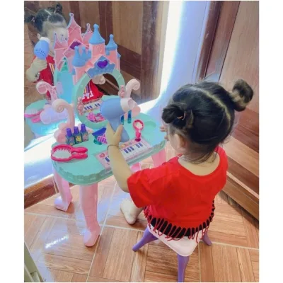 Đồ Chơi Bàn Trang Điểm Cho Bé Gái Kèm Đàn Piano 2 Trong 1 – Có Gương, Đèn, Ghế Min