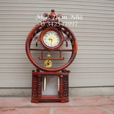 Đồng hồ bánh xe tròn quả lắc gỗ hương trang trí