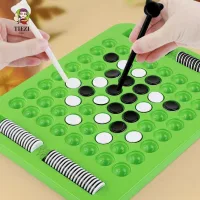 TIEZI Flip Black White Chess Board, Trò chơi trên bàn Tương tác giữa cha mẹ và con cái Cờ vua lật ngược cho trẻ em, Đồ chơi giáo dục Cảm ứng vui nhộn Flip Di động Reversi Chiến lược Board Game Party Game
