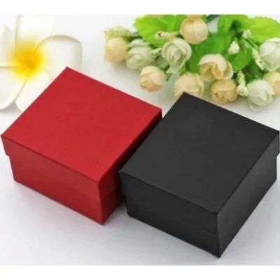 Hộp đựng đồng hồ giấy cứng chống va đập quà tặng kèm khi mua sản phẩm bên shop dongho668