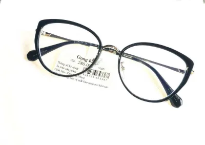 Cat-Eye Glasses (Pre-Installed Lenses According to Customer's Order) Fashionable from -0.50 to -8.00 Degrees of Nearsightedness