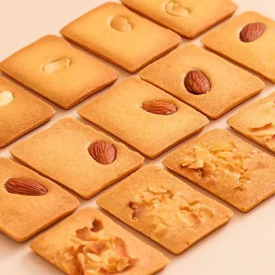 Bánh Quy Giòn Rụm, Thơm Ngon Mix 3 Vị Hạt Điều, Hạnh Nhân, Dừa, Đồ Ăn Nhẹ, Ăn Vặt Hấp Dẫn Cho Cả Nhà