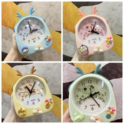 Đồng hồ báo thức để bàn hình chú ong siêu xinh