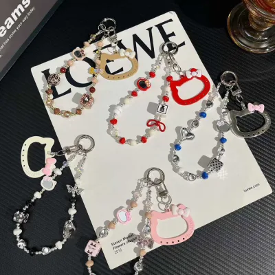 Phụ Kiện Kim Loại Màu Đỏ Hello Kitty Pha Lê Dây Đeo Tay Đa Năng Ins Thời Trang Dây Điện Thoại Phụ Kiện Dây Điện Thoại Di Động Dây Đeo Tay Chống Mất Phụ Kiện Trang Trí Cho Bé Gái