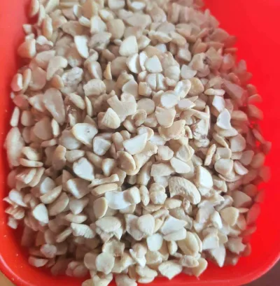1KG Hạt Điều Việt Nam Vụn 6 Ly Nấu Sữa, Nấu Chè Tốt Cho Bà Bầu, Trẻ Em - Cam kết Hàng mới trắng cánh dày và không nhiễm dầuKg