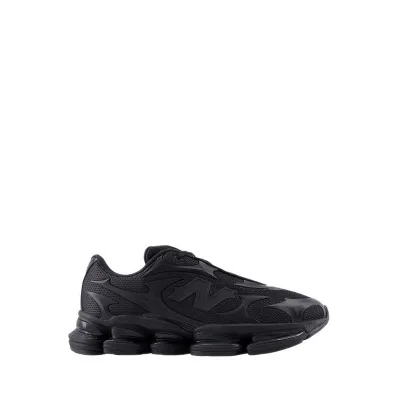 NEW BALANCE 2000 MEN'S SNEAKERS - BLACK