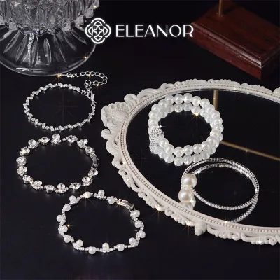 Vòng tay nữ Eleanor Accessories đính đá ngọc trai nhân tạo lắc tay lấp lánh phụ kiện trang sức 7097