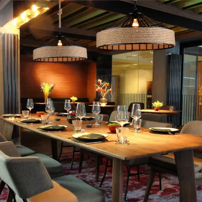 Đèn thả trần hình nón mộc mạc, giản dị trang trí mọi không gian phòng khách, phòng bếp, quán cafe, nhà hàng