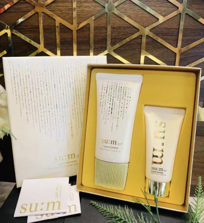 Sữa rửa mặt sum vàng 24 - SỮA RỬA MẶT SU:M TÁI SINH SUMMA CAO CẤP CHỨA TINH CHẤT VÀNG 24K