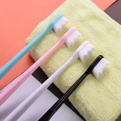 Bàn chải đánh răng lông mềm Không Đau Nướu Thiết kế 12.000 sợi lông tơ siêu mềm thích hợp cho người bị chảy máu thường xuyên Y