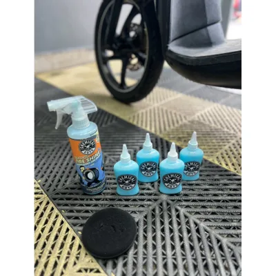 Dung dịch bảo dưỡng lốp xe Tire Shine - Tạo độ bóng vừa phải, bảo vệ khỏi ánh nắng