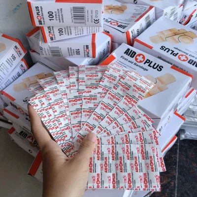 Box of 100 bandages of various sizes, medical bandages, wound patches, first aid care, skin protection