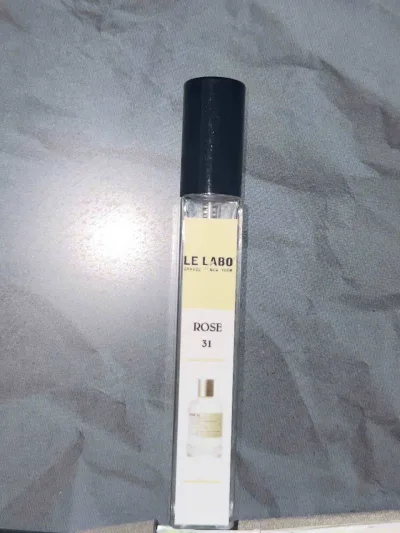 Le Labo Rose 31 Perfume Features an Elegant Design and a Delicate Rose Fragrance.