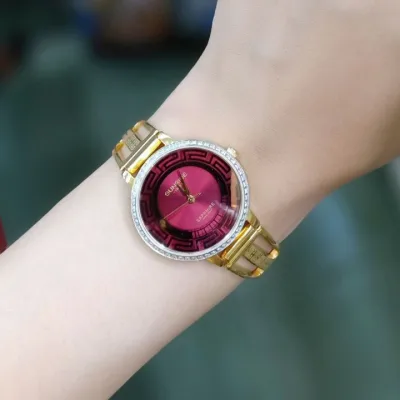 Đồng hồ nữ SUNRISE 9948AA dây vàng mặt đỏ viền đính đá, kính sapphire chống xước, chống nước cực tốt.