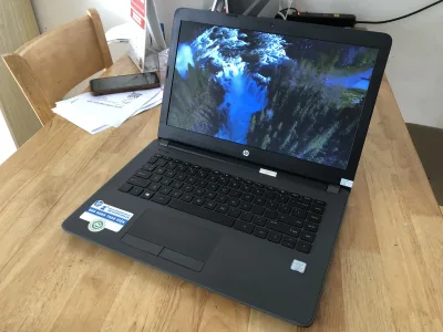XẢ KHO_LAPTOP HP 240G6 CORE I3 7020U RAM 8G SSD 256G 14INCH GIÁ RẺ