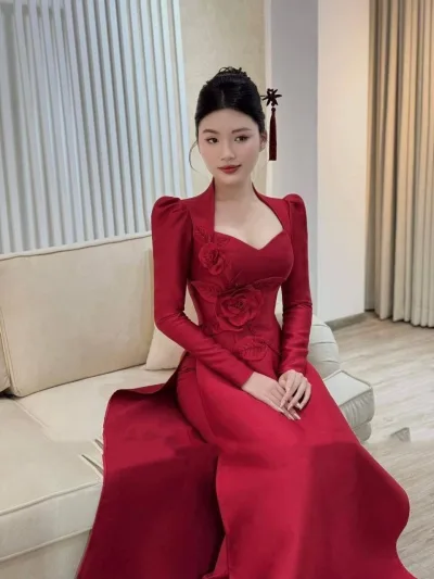 áo dài tiệc hỏi cưới cổ vuông