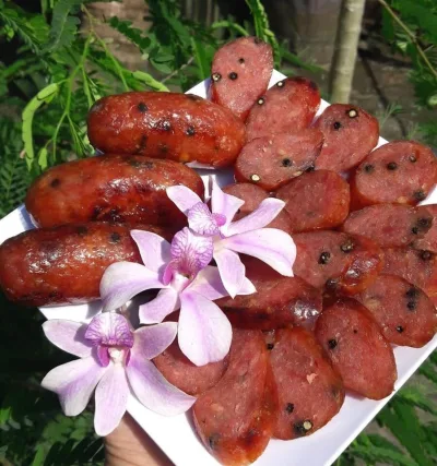 Lạp xưởng ngon , đặc sản Sóc Trăng , chất lượng béo , thơm ngon , bổ dưỡng , nhiều nạc ăn không ngán BUGASABU chuyên hải sản khô ,thực phẩm khô,nông sản khô, đặc sản vùng miền Việt Nam, uy tín chất lượng