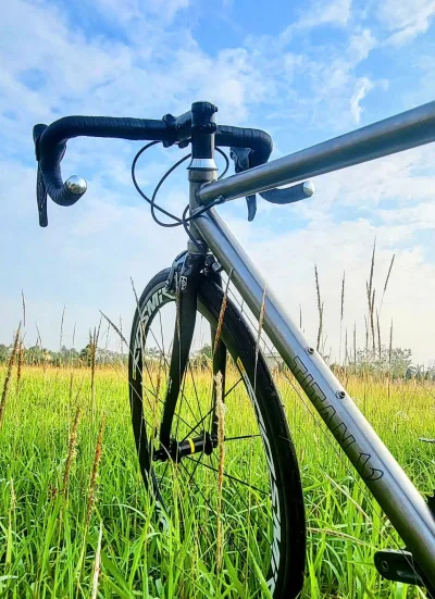 Xe đạp Khung Titan V- Size 52 phụ kiện Mavic và Shimano