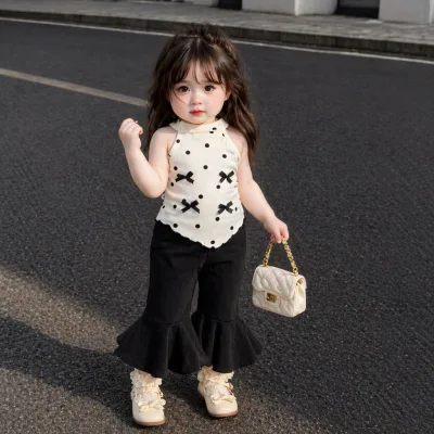 Set áo cổ yếm chấm bi + quần ống loe dễ thương , outfit đi chơi xinh xắn