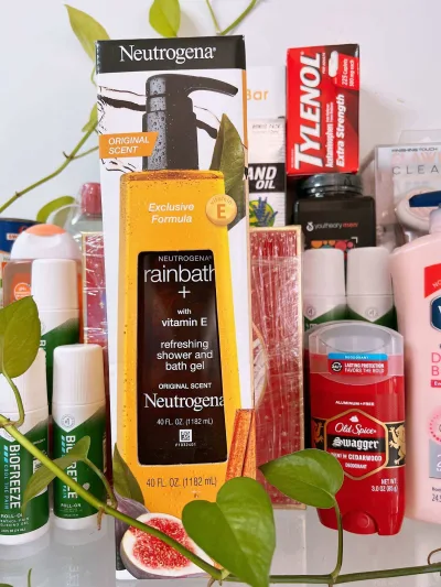Sữa tắm Neutrogena Rain Bath + Vitamin E Refresh Shower Bath Gel Scent Original loại 1182 ml của Mỹ - Mẫu mới