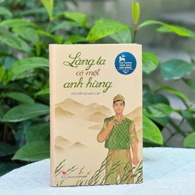 Book: Our Village Has a Hero - Giải Tư - Kim Dong Literary Award