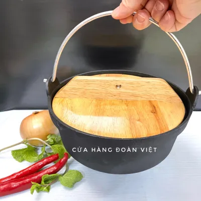 M1 Nồi Gang, Thố Gang Nắp Gỗ Cao Cấp, Dùng được bếp từ I Nồi Nấu Mì Cay, Cơm Chiên, Thố Lẩu, Kho Tộ I I Nồi CHỐNG DÍNH NẮP GỖ nặng 1500g. . Đồ gia dụng Nhà Bếp Dụng cụ pha chế Nguyên liệu Thực Phẩm