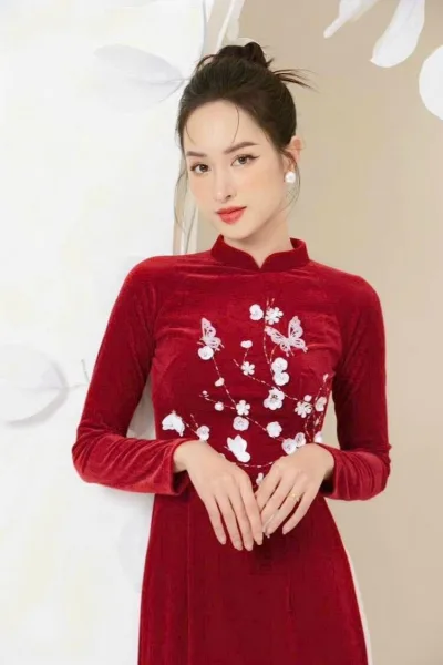 ÁO DÀI NHUNG BƯỚM VÀ HOA ĐÀO