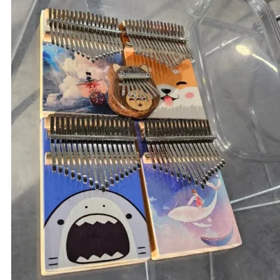 ĐÀN KALIMBA IN HÌNH GIÁ RẺ CHO BÉ - GIÁ 99K CHO 100 ĐƠN HÀNG ĐẦU TIÊN PS12