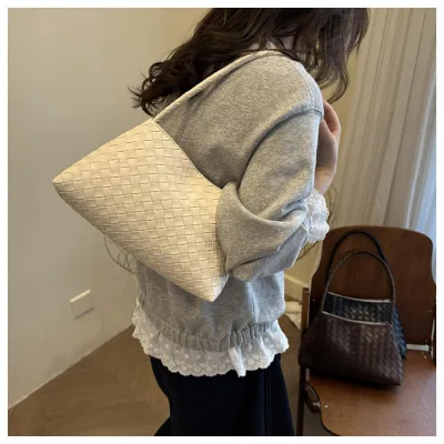 2025 Mẫu Mới Nữ Vintage Màu Trơn PU Tote Túi Dễ Thương Phong Cách Thanh Lịch Đeo Vai Túi Xách Làm Việc Túi Xách Nữ