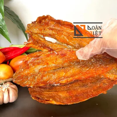 M1 Khô CÁ MỐI tẩm gia vị tiêu đường I Đặc sản Cà Mau. Vị đậm đà, hương khó quên, chiên rất thơm ngon. Hàng loại 1 rất ngon. Được hút chân không VSATTP. Đồ gia dụng Nhà Bếp Dụng cụ pha chế Nguyên liệu Thực Phẩm