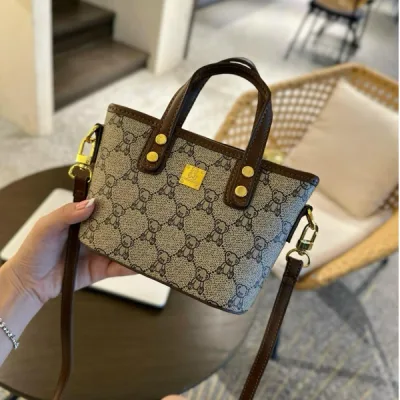 Túi Xách Nữ Mini Canvas Họa Tiết Gấu Kèm Quai Da PU Cao Cấp – Phong Cách Hàn Quốc Sang Trọng - TXN135