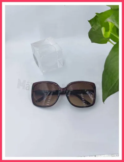 High-End Women's Fashion Sunglasses with Uv Protection 400 Vp 8 (Free Box and Glasses Cleaning Cloth)